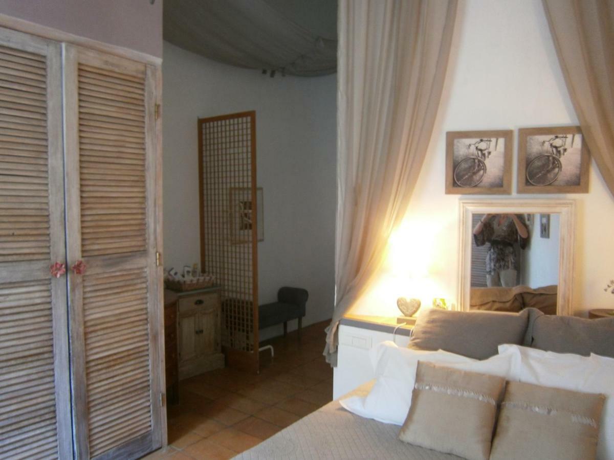 Les Aiguieres En Provence Suze-la-Rousse Exterior foto