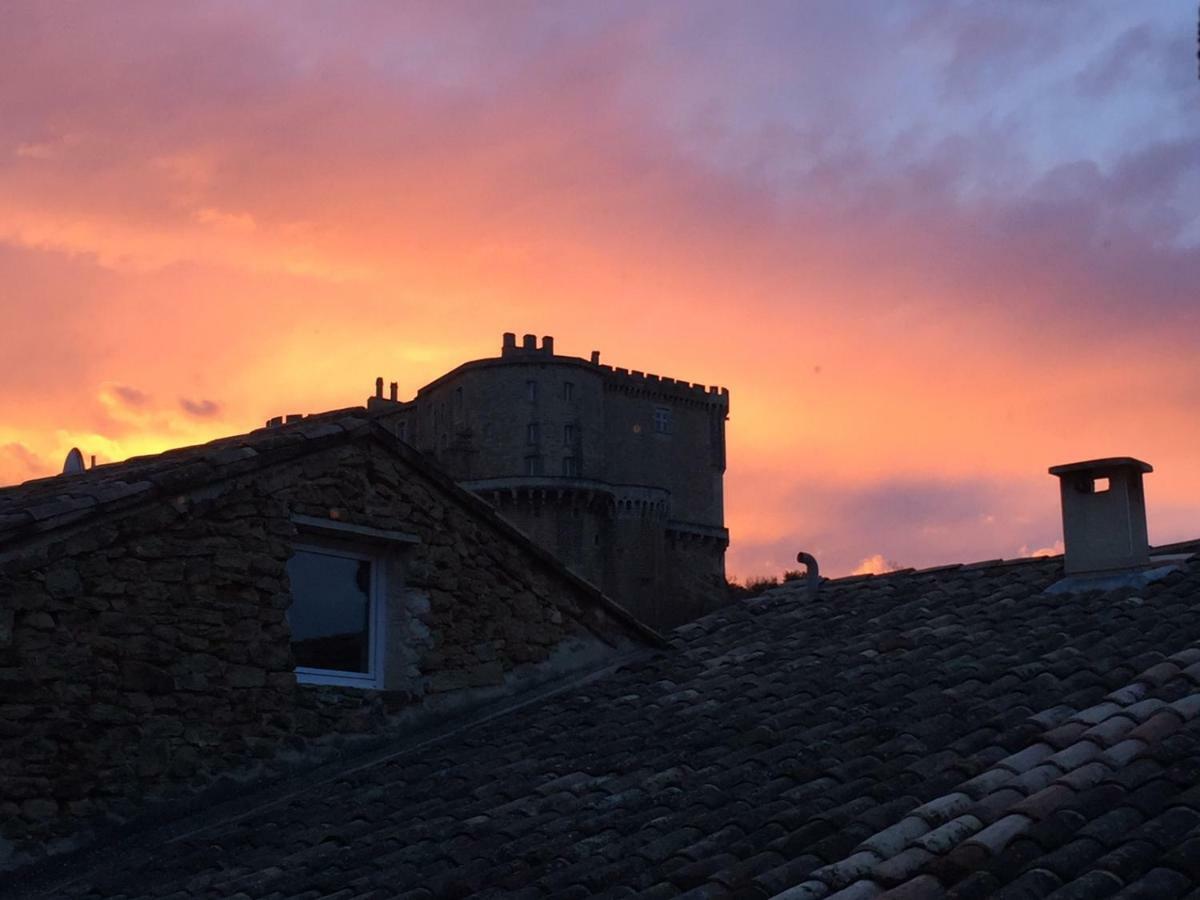 Les Aiguieres En Provence Suze-la-Rousse Exterior foto